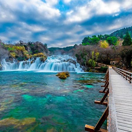 House Mellifera Otel Razvode Dış mekan fotoğraf