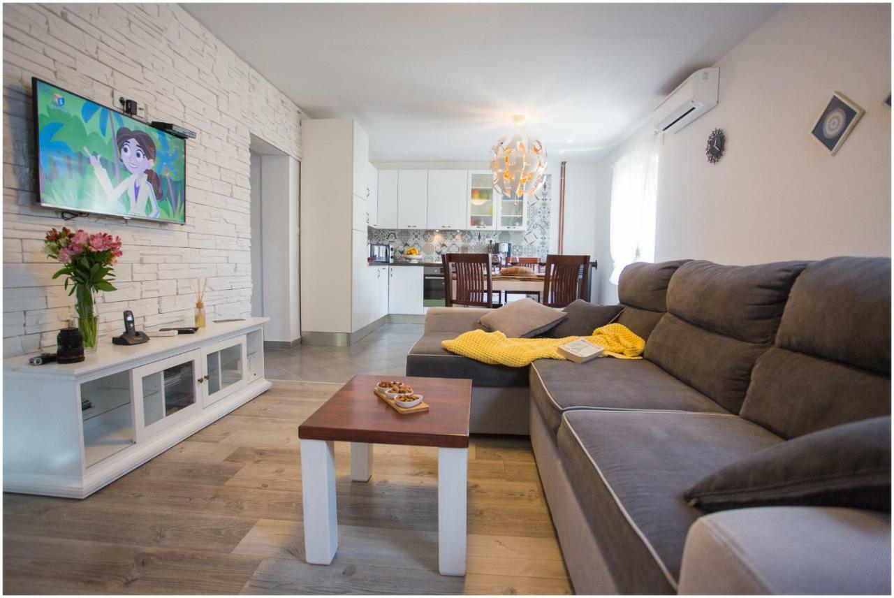 House Mellifera Otel Razvode Dış mekan fotoğraf