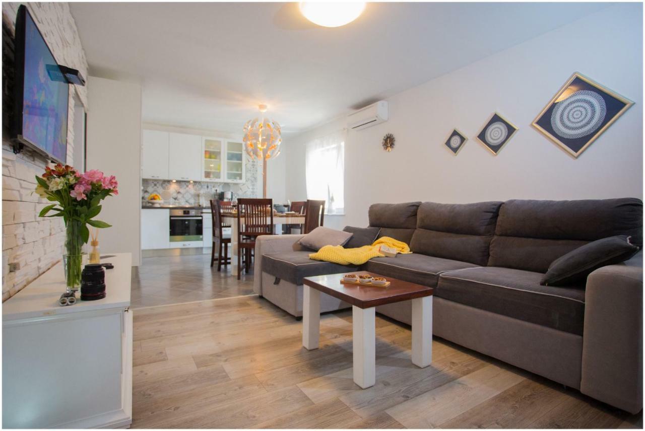 House Mellifera Otel Razvode Dış mekan fotoğraf
