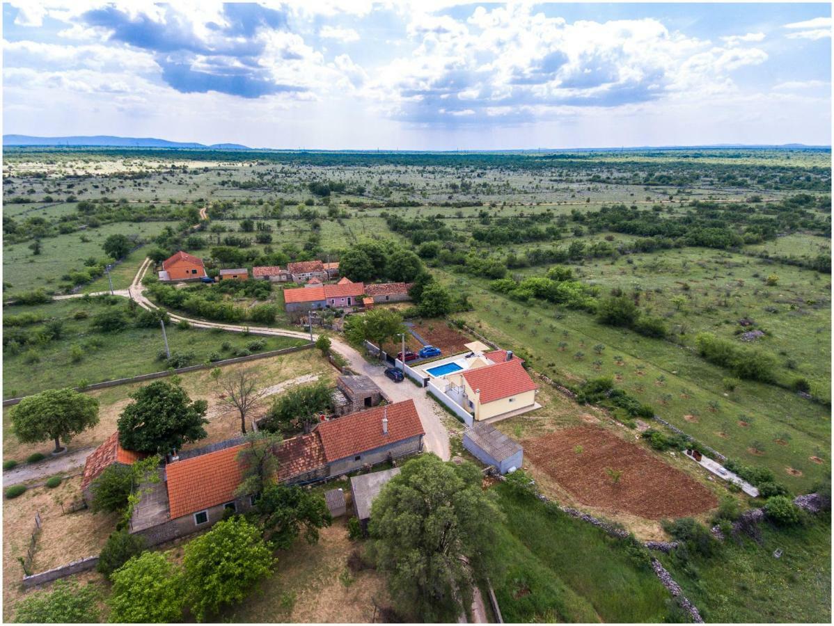 House Mellifera Otel Razvode Dış mekan fotoğraf