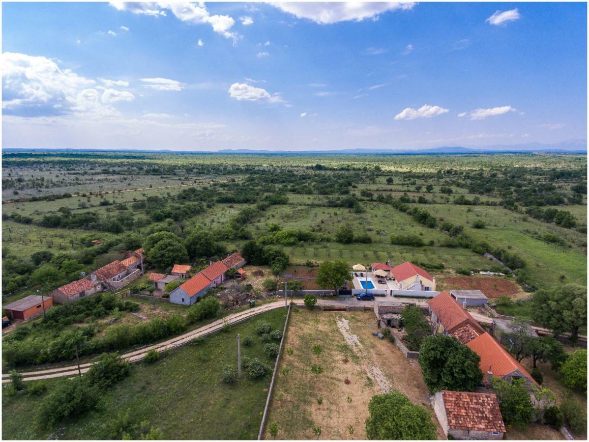 House Mellifera Otel Razvode Dış mekan fotoğraf